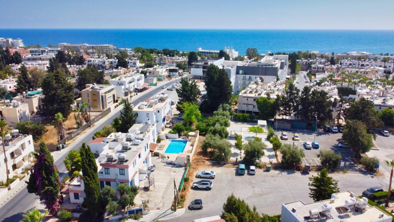 Townhouse By The Sea Pirate Harbor Apartment Paphos Exterior photo